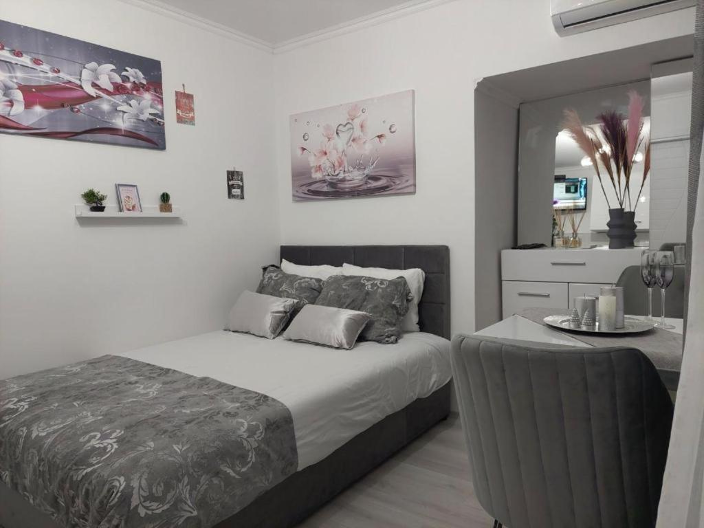 City Lux Square Apartment Skopje Eksteriør billede